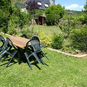 Couette-café Les Petits Jardins, Marcillac-Vallon